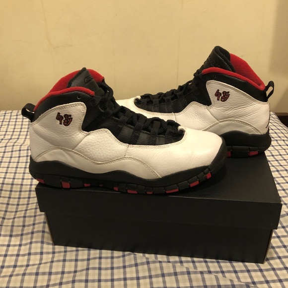 Air Jordan 10 ‘Chicago’ Size 7 youth - Picture 1 of 7